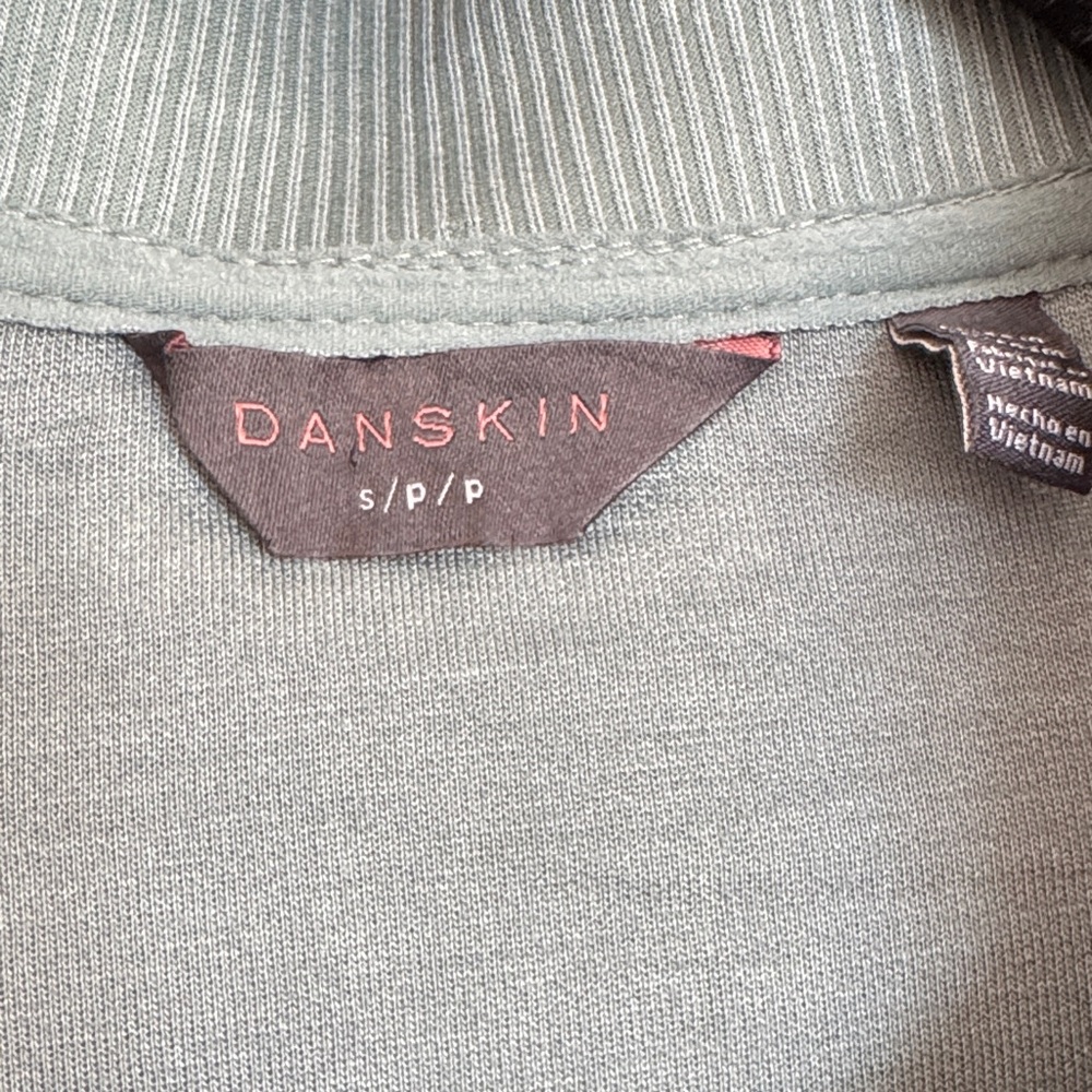 Danskin Women's Green Half-Zip Sweatshirt - Picture 2 of 5